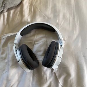 Turtle Beach wireless gaming headphones